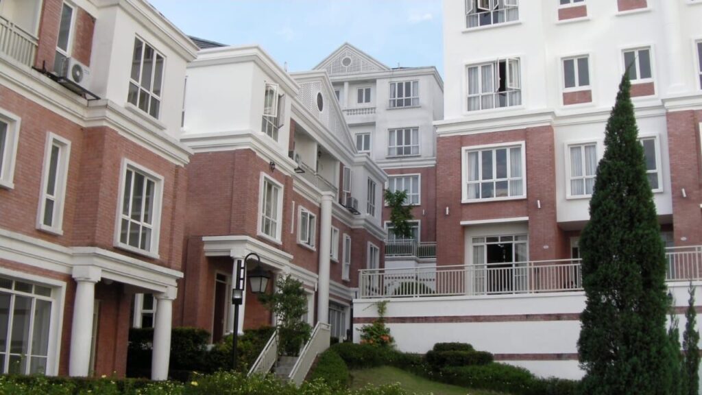 For Sale: Spacious 4 Bedroom Semi-Detached House in Mesra Terrace 7, T