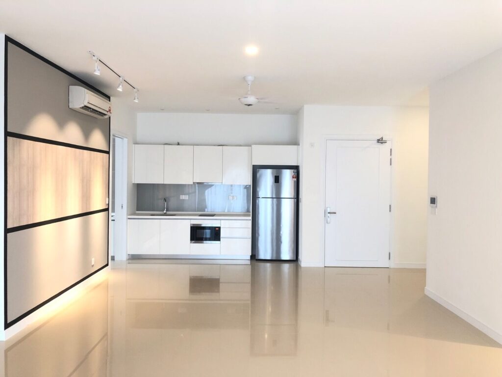 Nice Unit. Great Istana View with No Highway & Construction Noise.